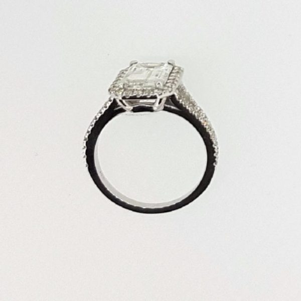 4.00 Ct Emerald Cut DSi1 Diamond Solitaire Engagement Ring 18K White Gold 4
